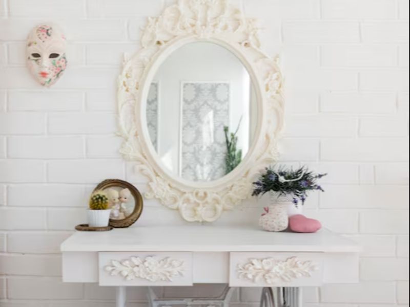 Dressing Table preview logo slide