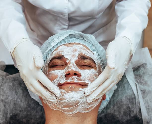 Facial preview logo slide