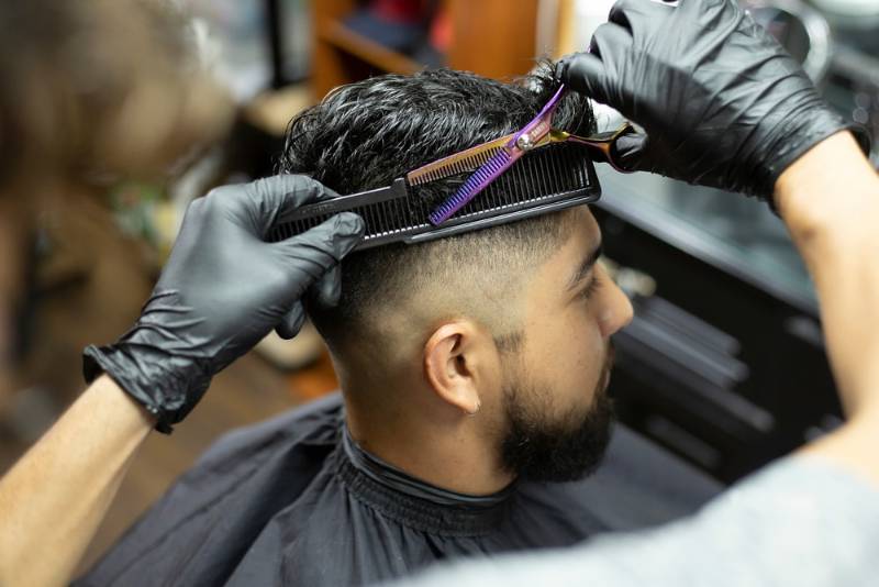 Haircut preview logo slide
